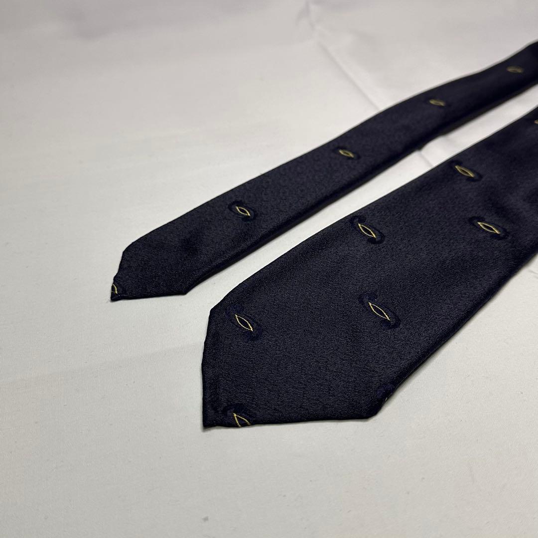 美品☆アットヴァンヌッチ☆ネクタイ☆ネイビー☆パターン柄☆セッテピエゲ☆643