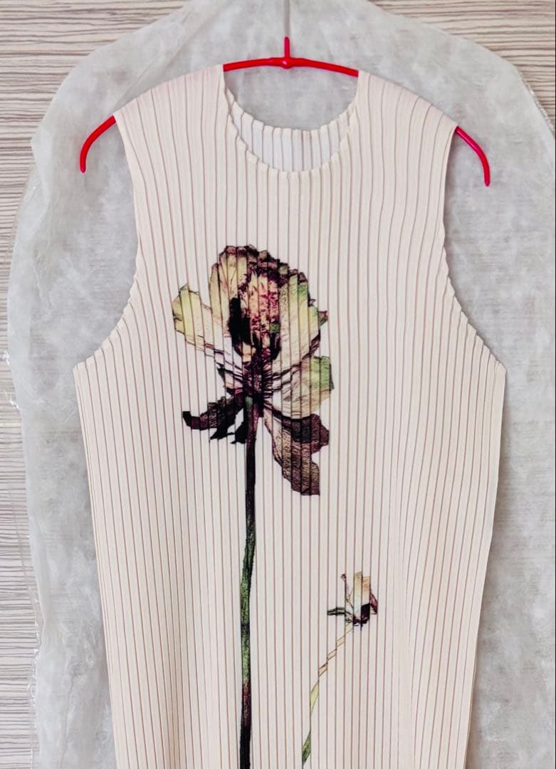 2025SS イッセイミヤケPRESSED FLORA PLEATSワンピース