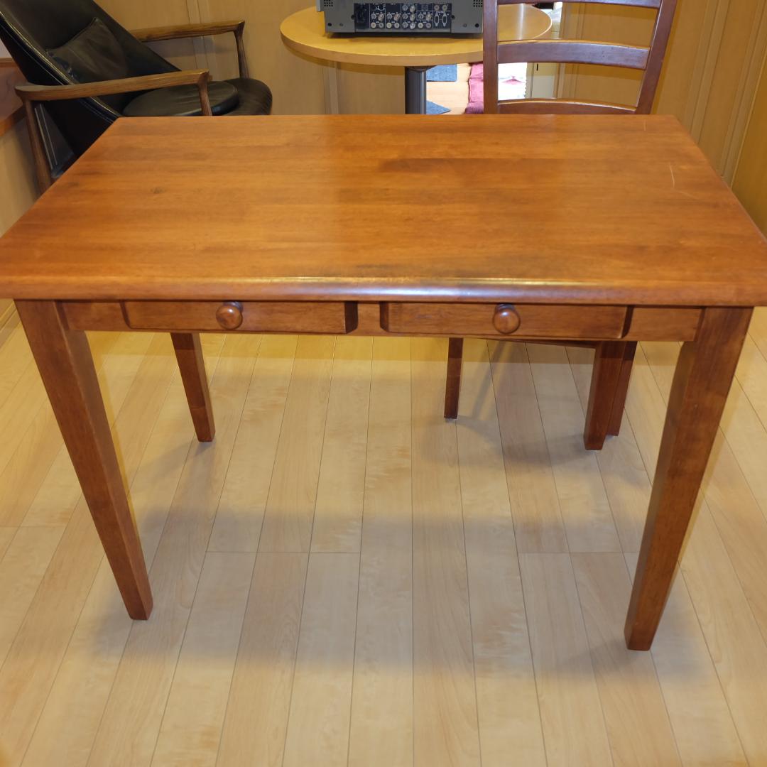 茨城県笠間市より 天然木 無垢材 椅子と机のセット チーク材？ マレーシア製