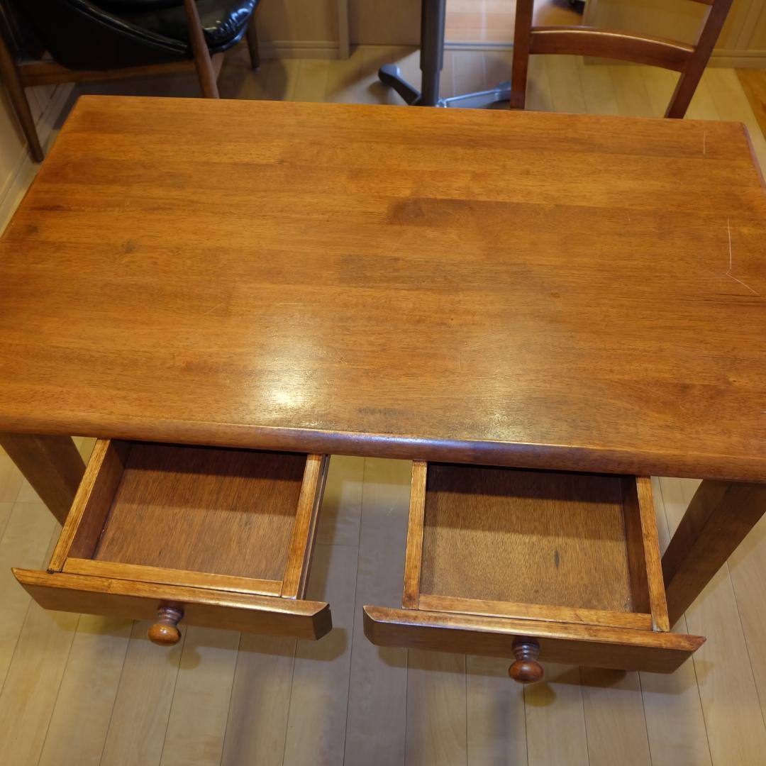 茨城県笠間市より 天然木 無垢材 椅子と机のセット チーク材？ マレーシア製