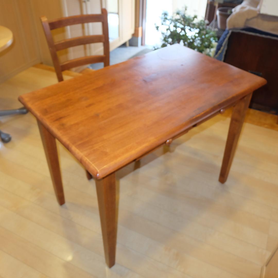 茨城県笠間市より 天然木 無垢材 椅子と机のセット チーク材？ マレーシア製