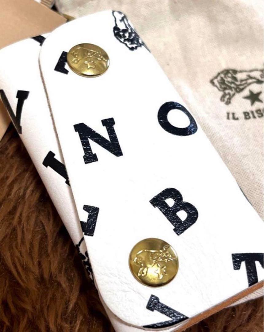 新品　イルビゾンテ キーケース　ロゴ　４連　お洒落　正規品　ILBISONTE