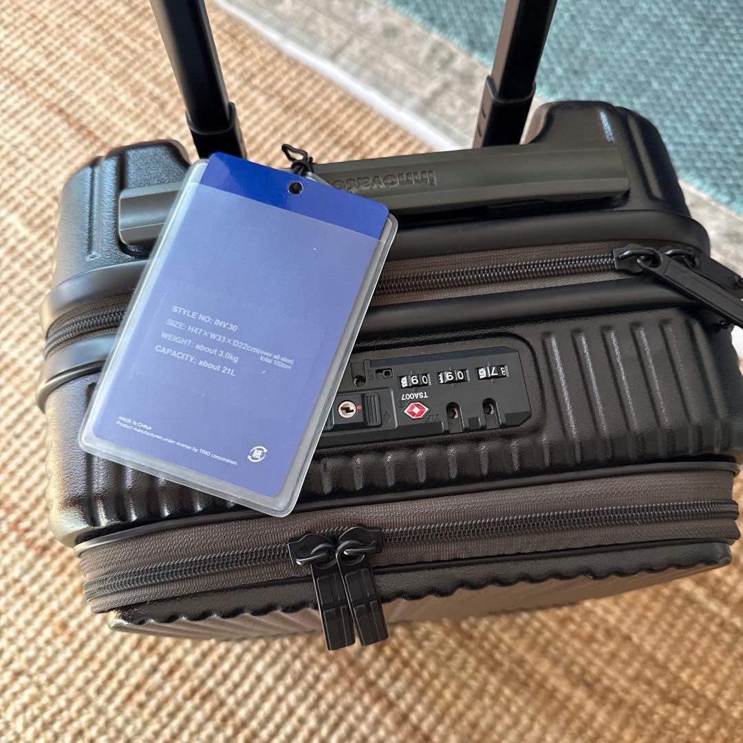 イノベーター　スーツケース　ブラック