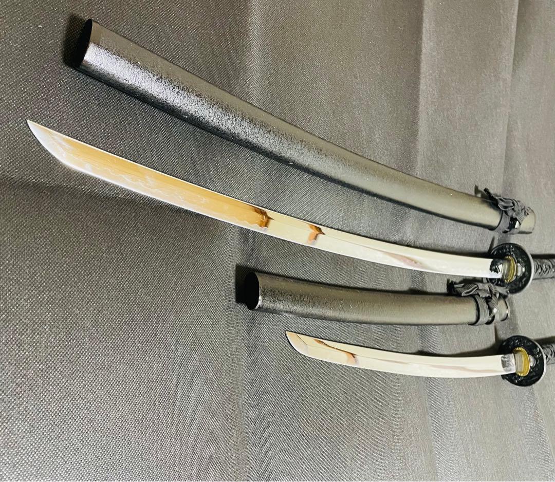 模造刀 のたれ刃紋 居合刀 2本セット 太刀 脇差 コレクション （B01）