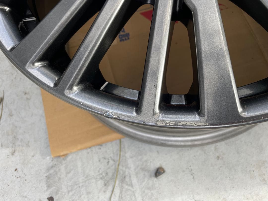 日産 e52 エルグランド　純正ホイール　18インチ