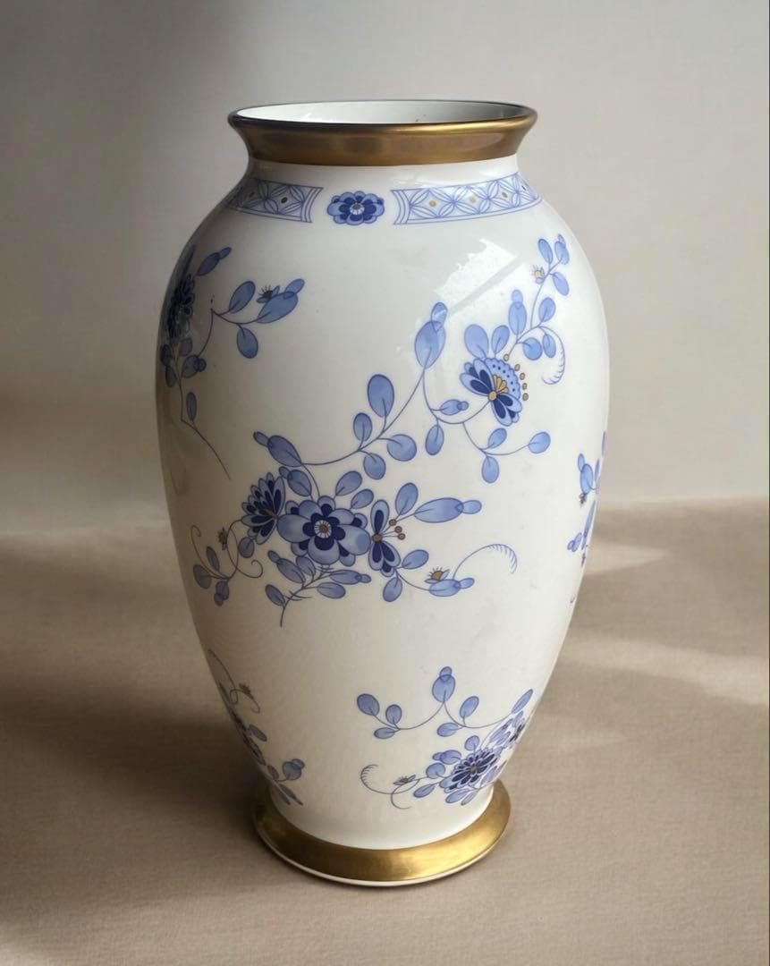 1000円引き★NARUMI（ナルミ ）の花瓶『ミラノ』 金彩に剥げなし