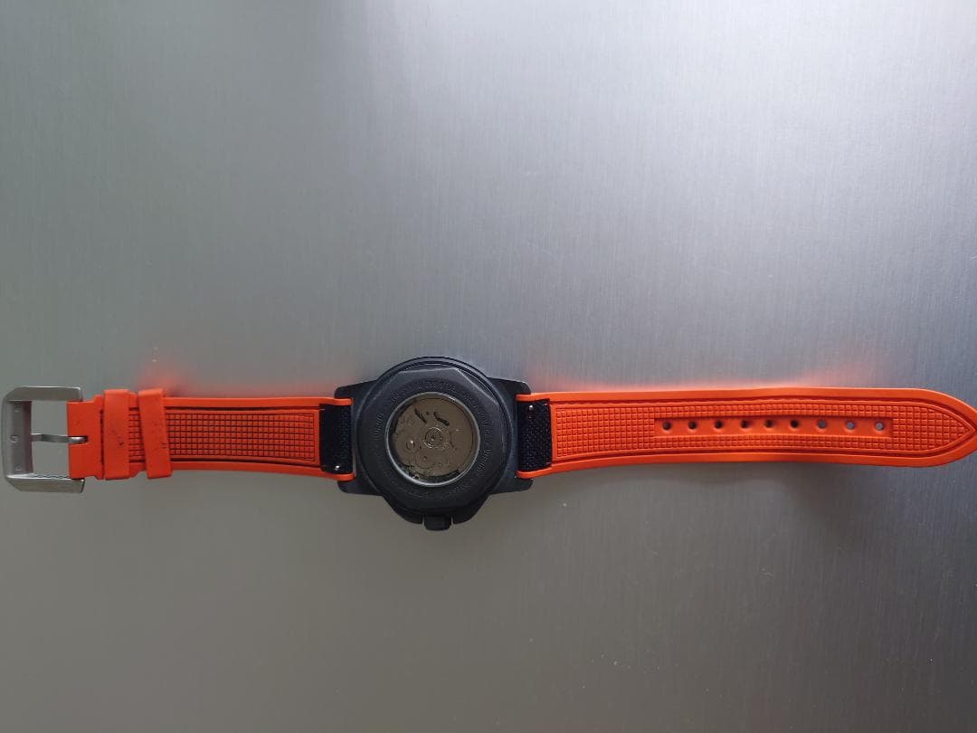 ラバーベルト ブラック/オレンジ 時計