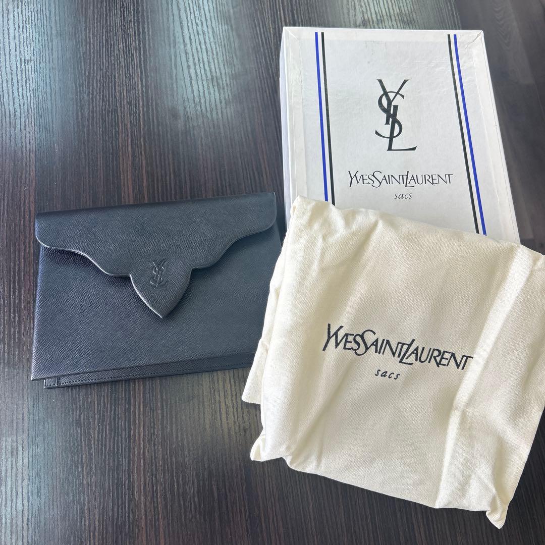 【美品】YSL ブラックレザー クラッチバッグ