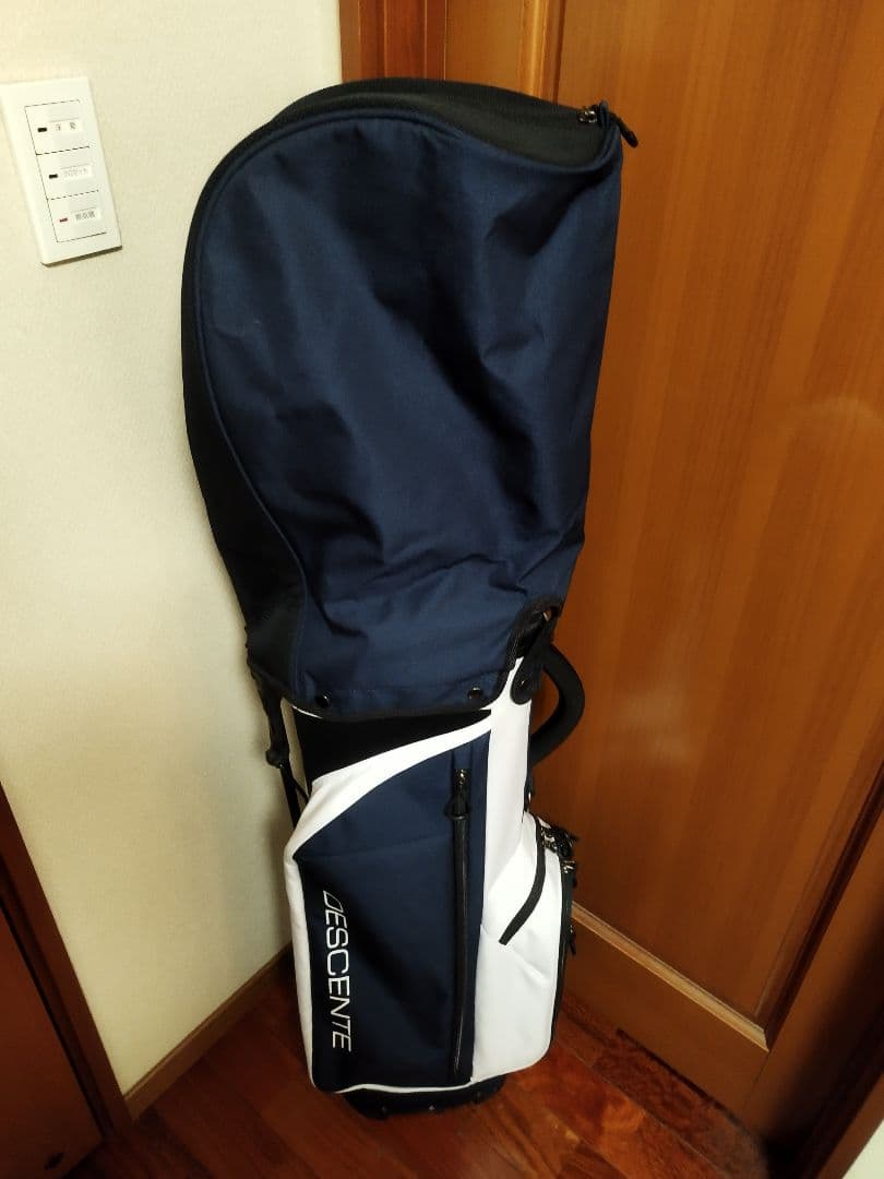 DESCENTE　デサントゴルフスタンドキャディバッグ ネイビー
