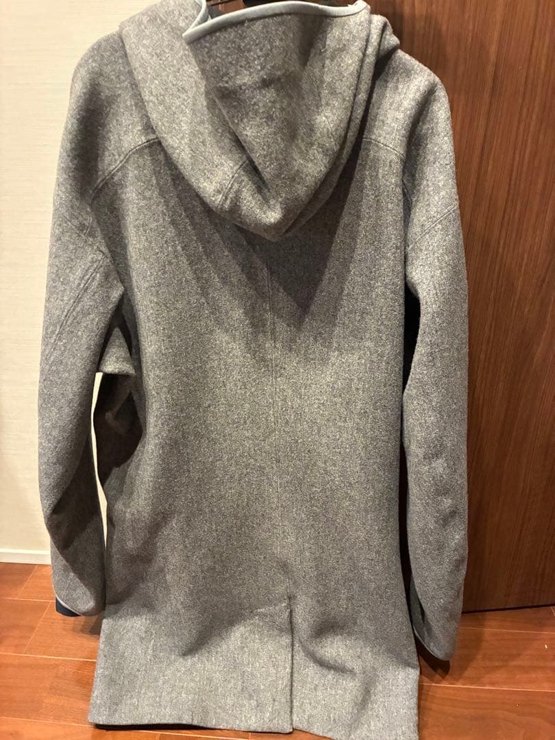 アークテリクスウールコート