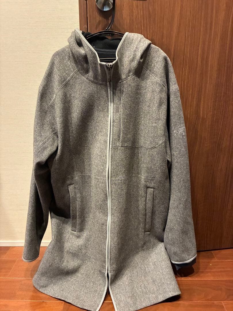 アークテリクスウールコート