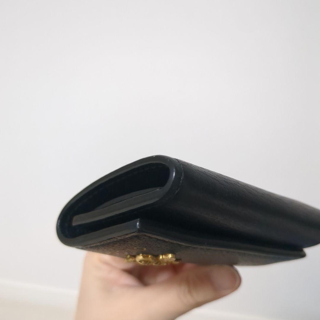 GUCCI　グッチ　蜂モチーフ　6連キーケース　ブラック×ゴールド