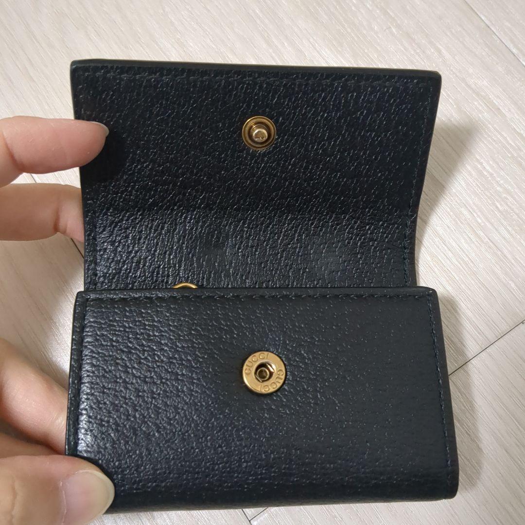 GUCCI　グッチ　蜂モチーフ　6連キーケース　ブラック×ゴールド