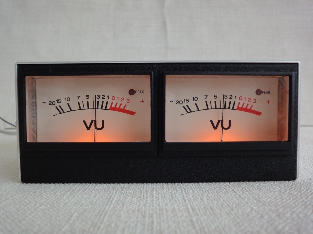 自作ステレオVUメーター214号機(TEACピーク表示機能LED付)