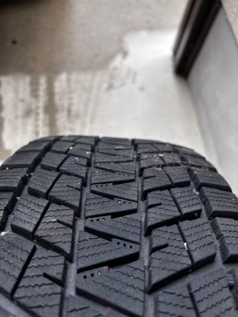 スタッドレスタイヤ　4本セット