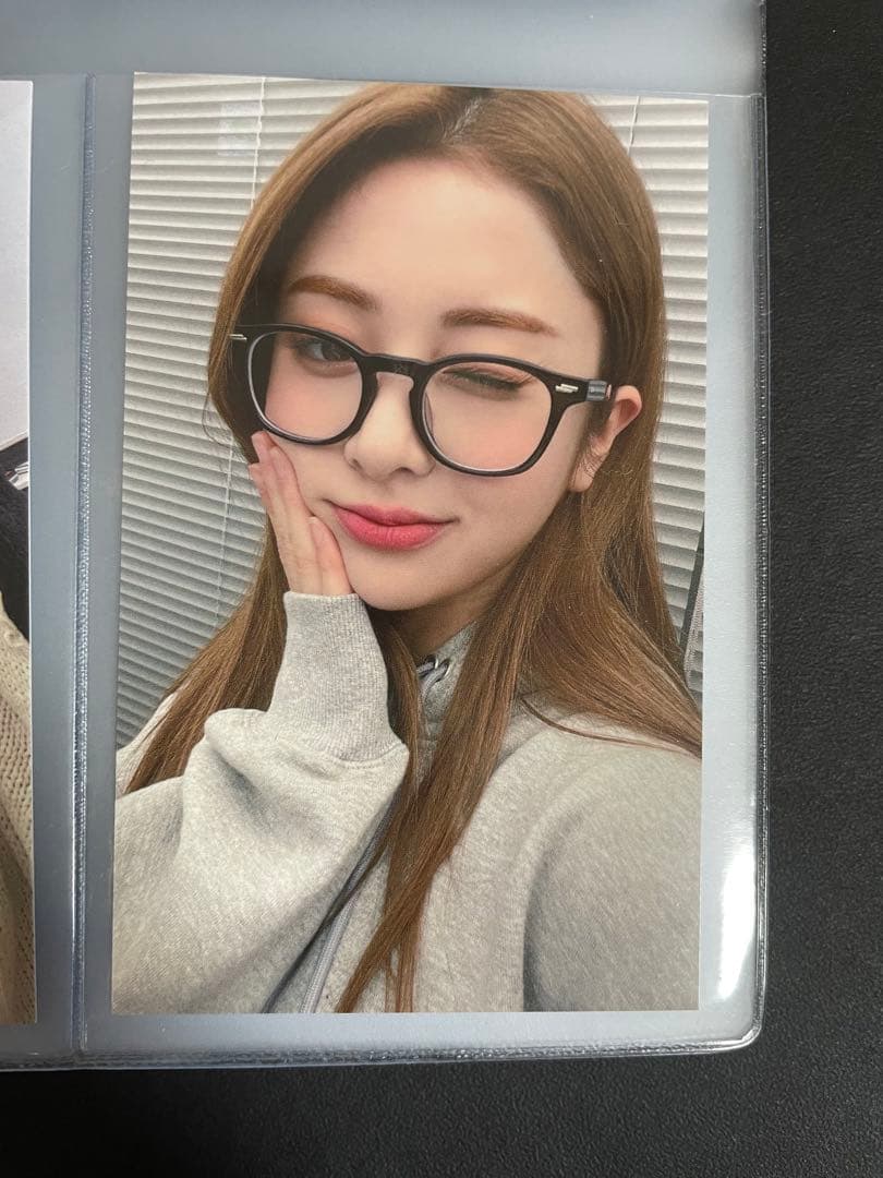 ユンジン ラキドロ antifragile weverse ルセラフィム トレカ