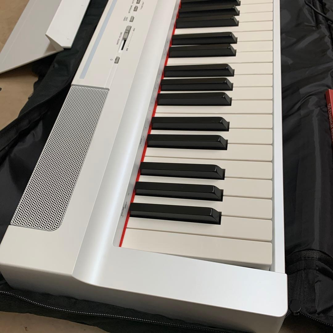 しゃんしゃん　Yamaha P-121 ホワイト ソフトケース付き