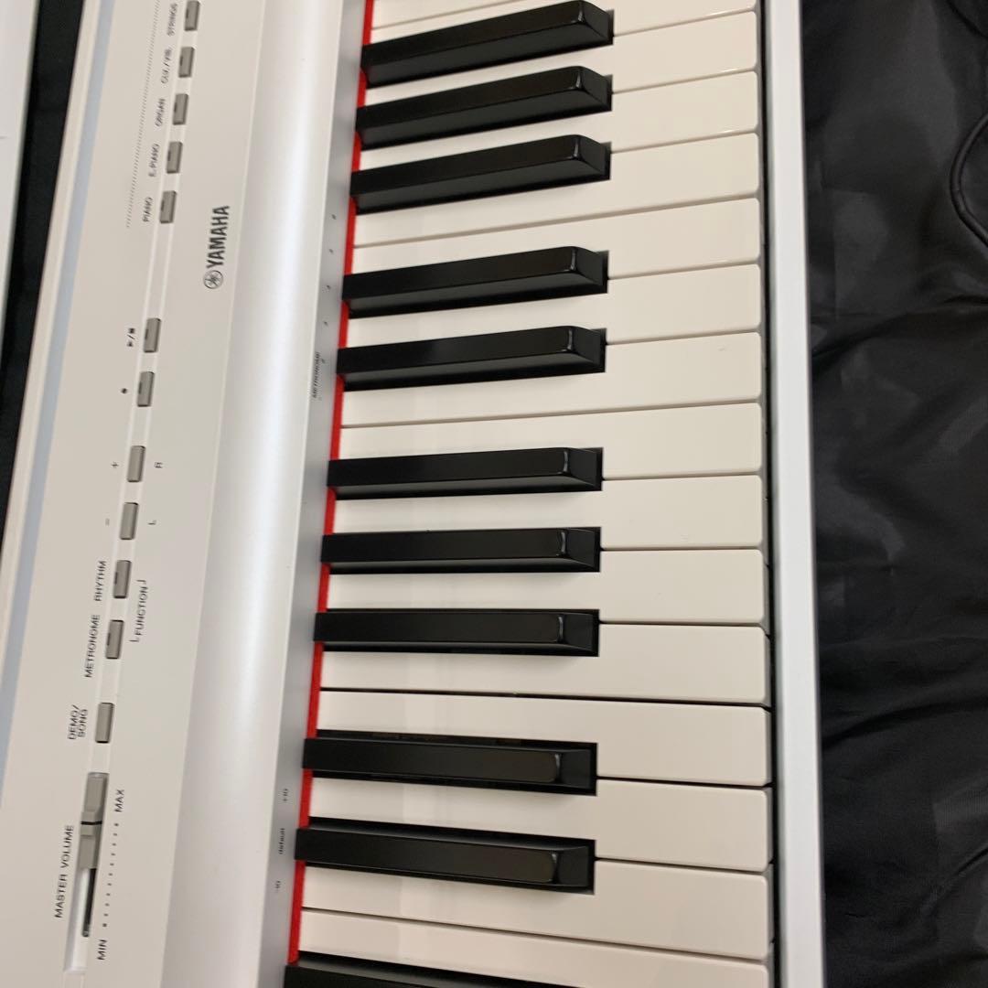 しゃんしゃん　Yamaha P-121 ホワイト ソフトケース付き
