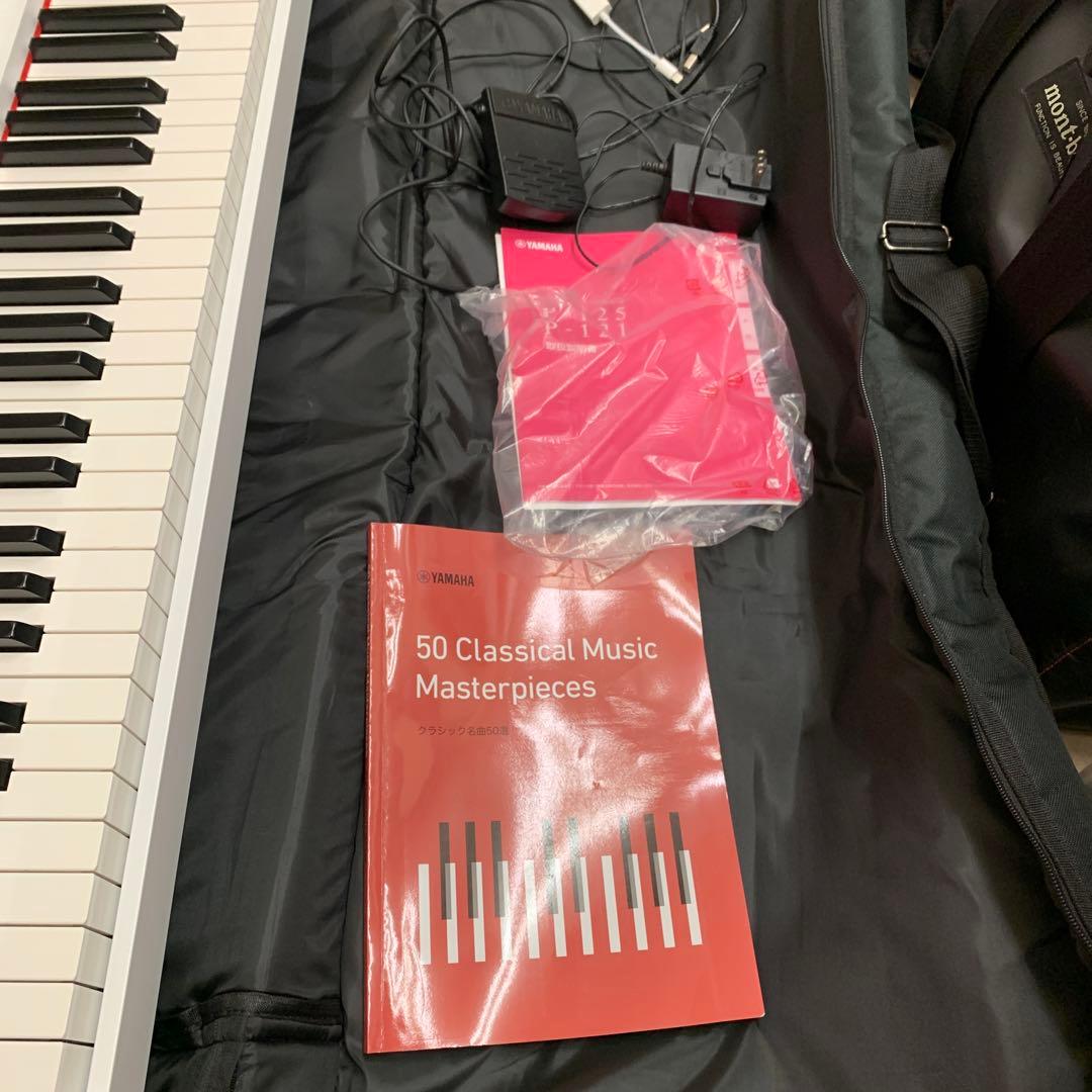 しゃんしゃん　Yamaha P-121 ホワイト ソフトケース付き