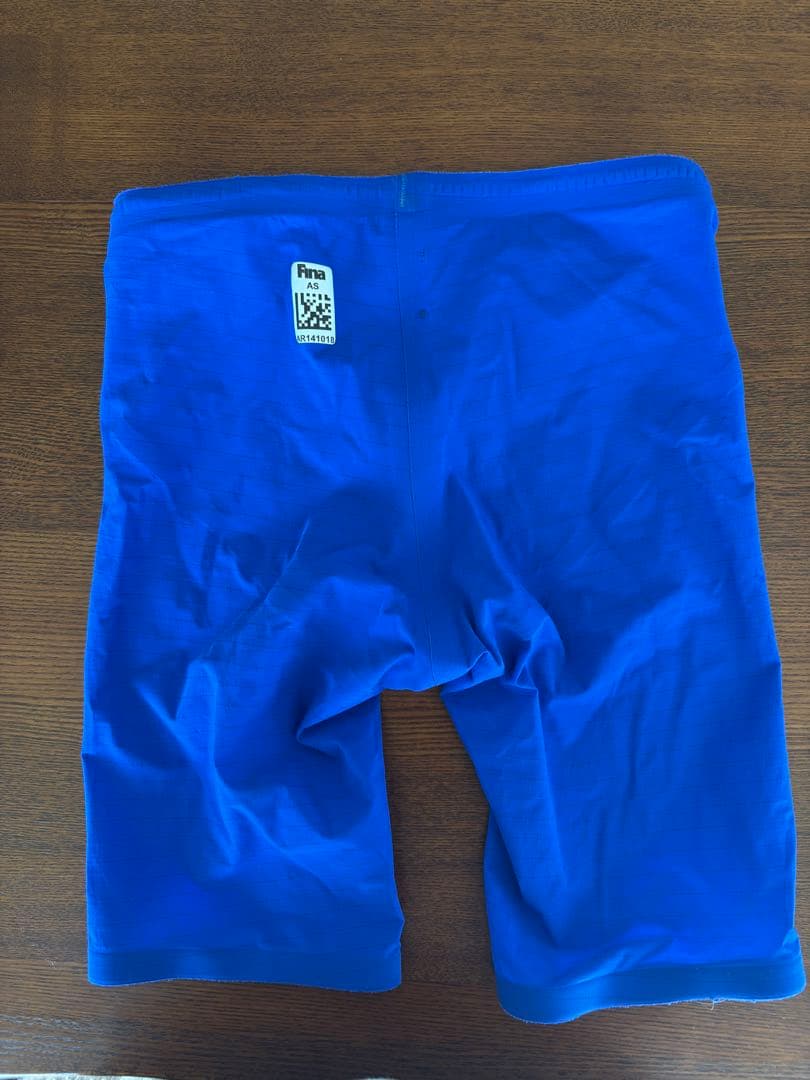 arena 高速水着 Mサイズです。