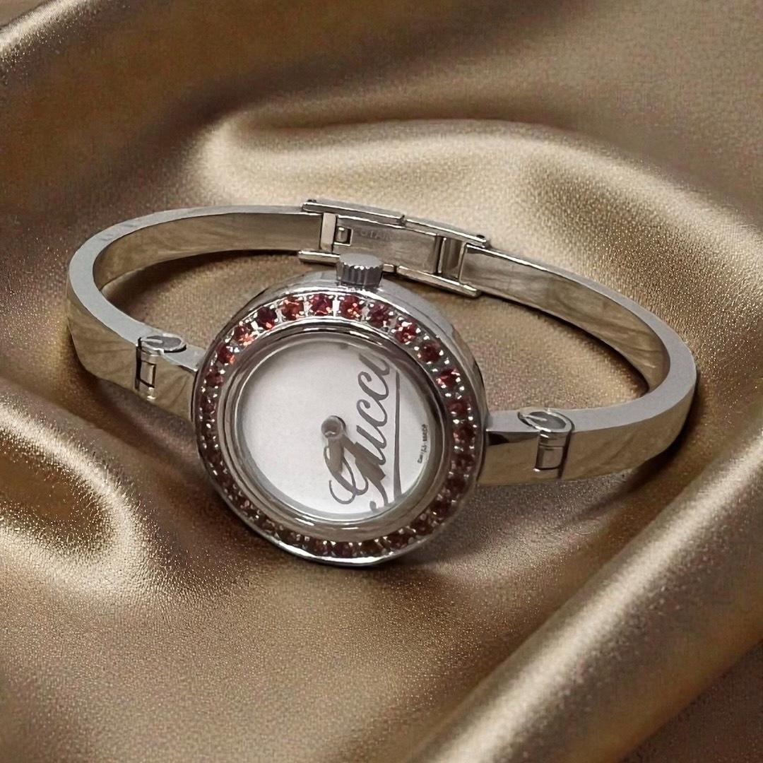 【不動品】GUCCI 腕時計　105　バングルウォッチ　ガーネットベゼル