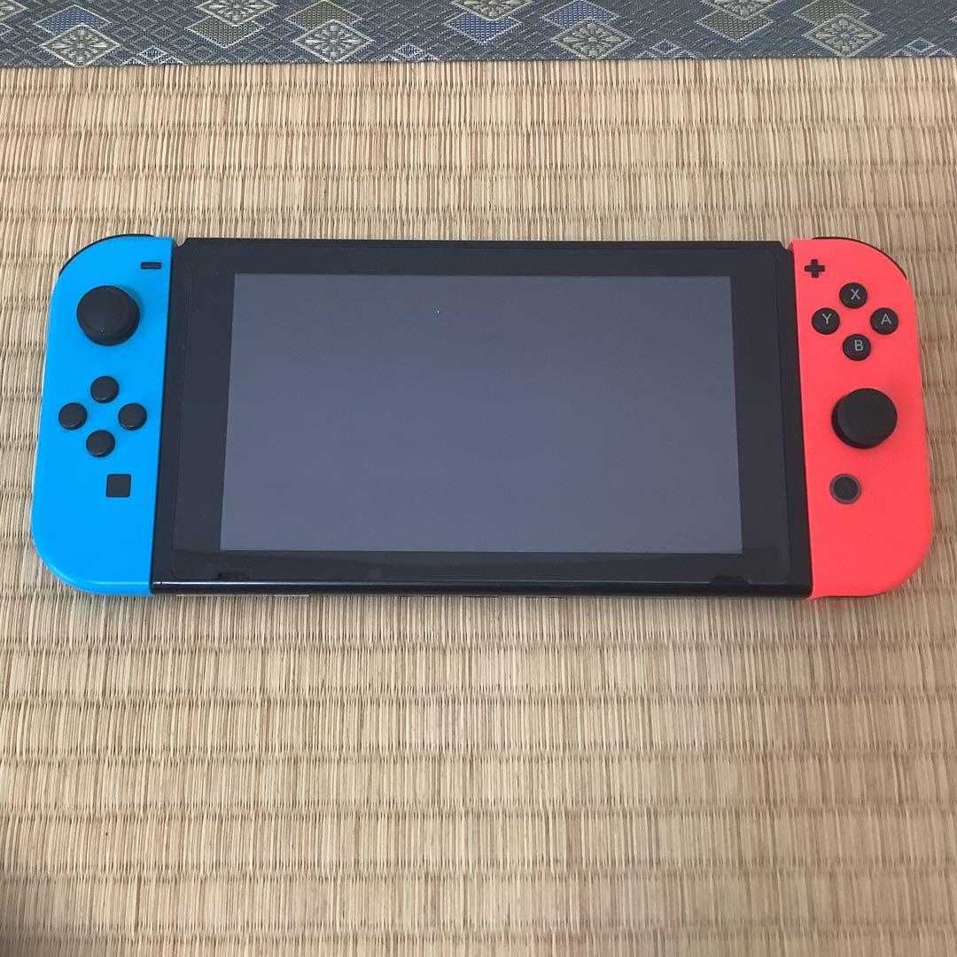 【すぐに遊べるセット】　Nintendo Switch 本体