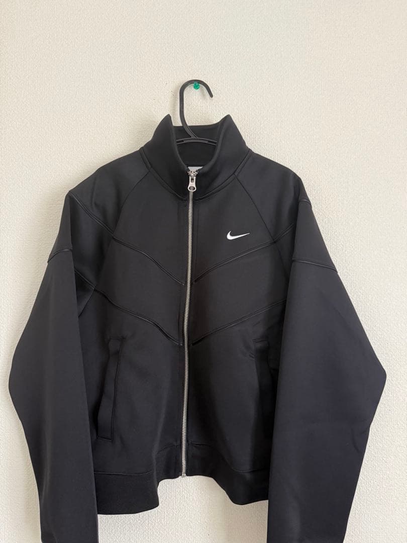 aespaカリナ着用　NIKE スポーツウェアウィンドランナーウィメンズMサイズ