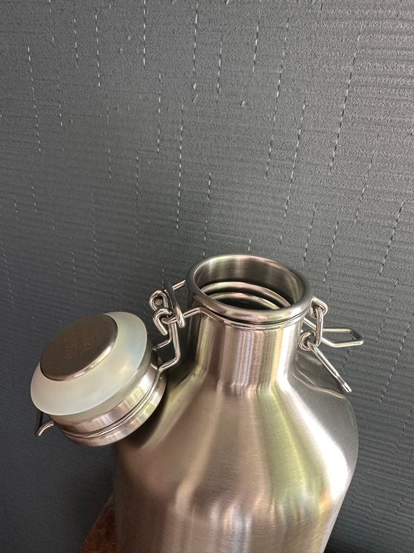 クリーンカンティーン　グロウラ ー64 oz Surf Pendleton