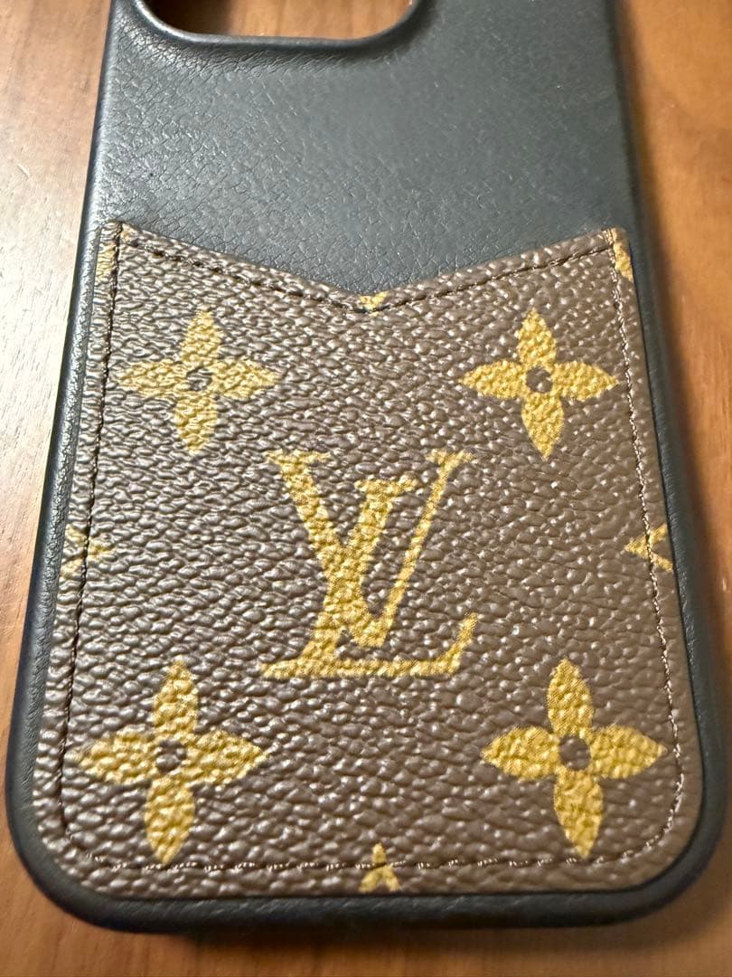ルイ・ヴィトン iPhoneケース モノグラム 16pro 美品 ブランド
