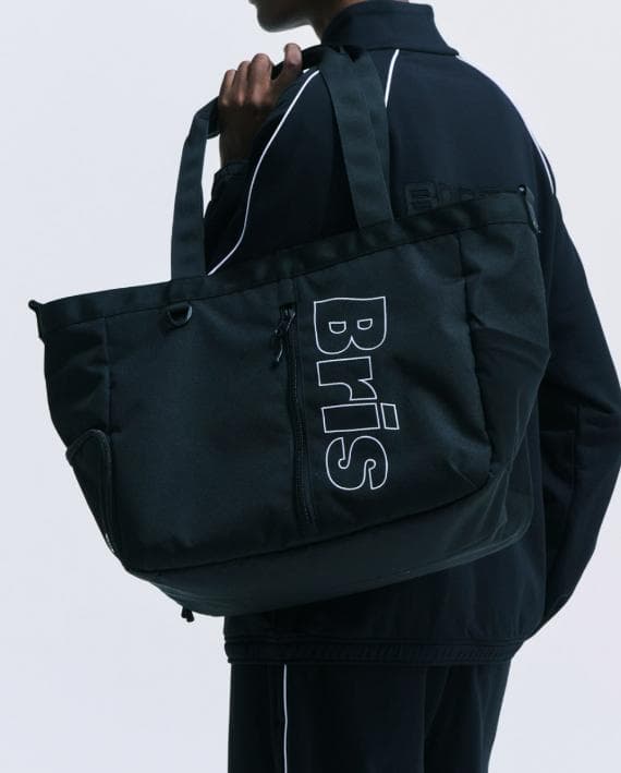 新品未使用24AWFCレアル2way トート＆ショルダーバック ブラック ロゴ