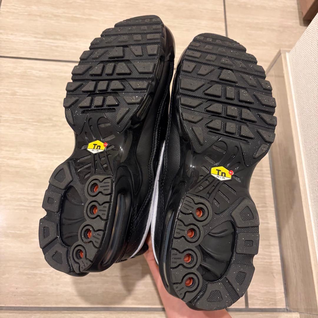 【美品】ナイキ エアマックスプラス ティエンポ 24cm NIKE