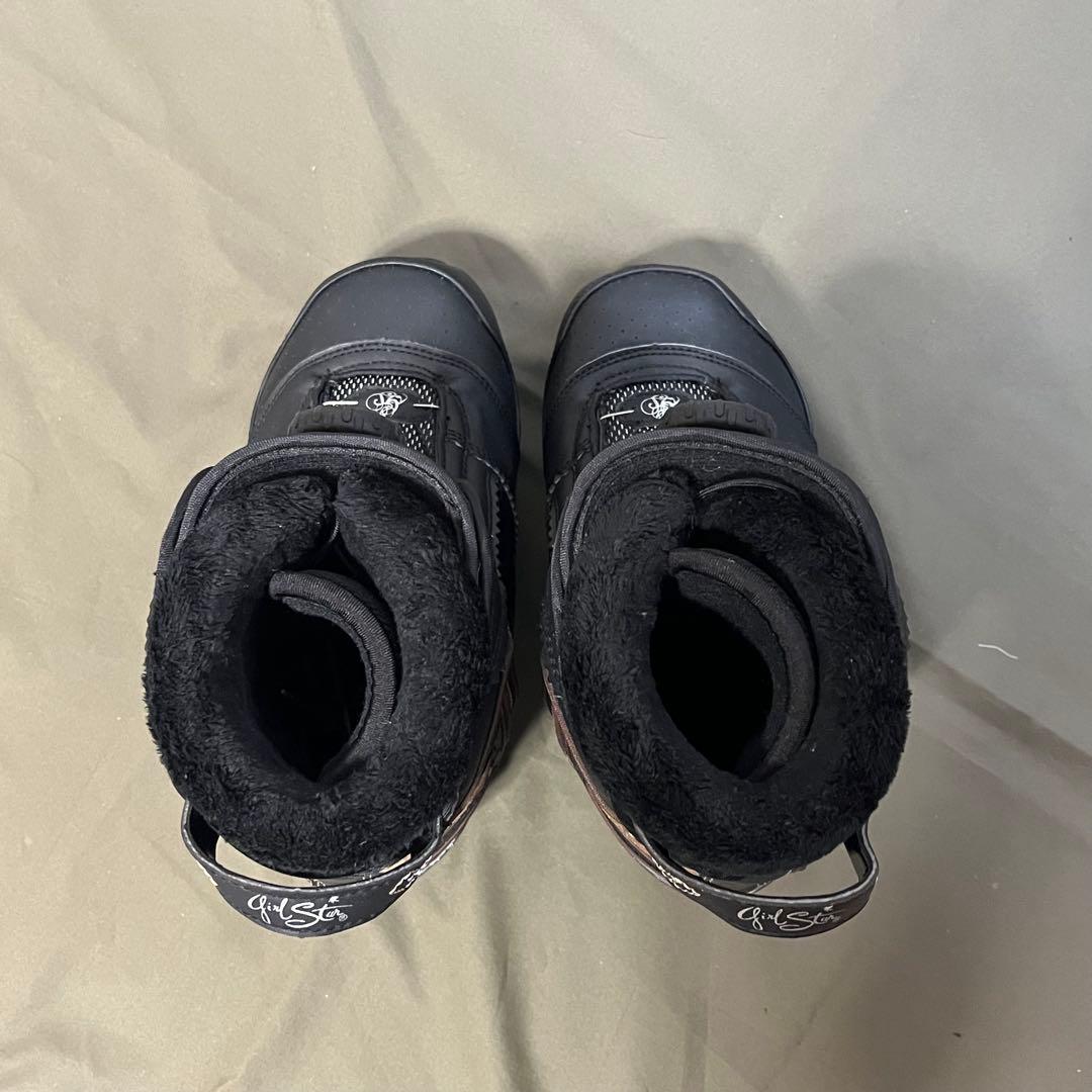 スノーボードブーツ　Burton　女性用　23.5cm