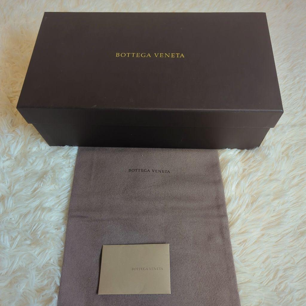 【コールマン同梱】BOTTEGA VENETA メタリックグレー