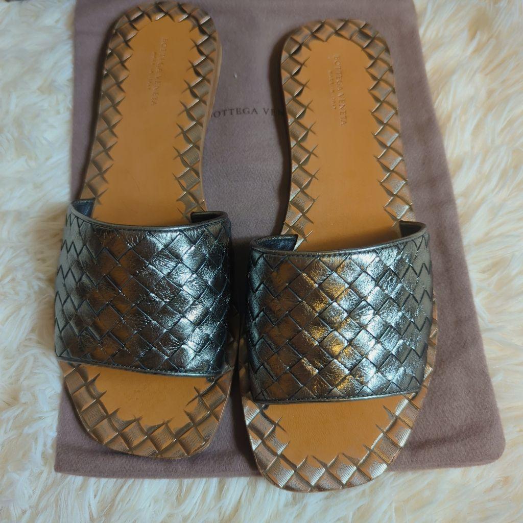 【コールマン同梱】BOTTEGA VENETA メタリックグレー