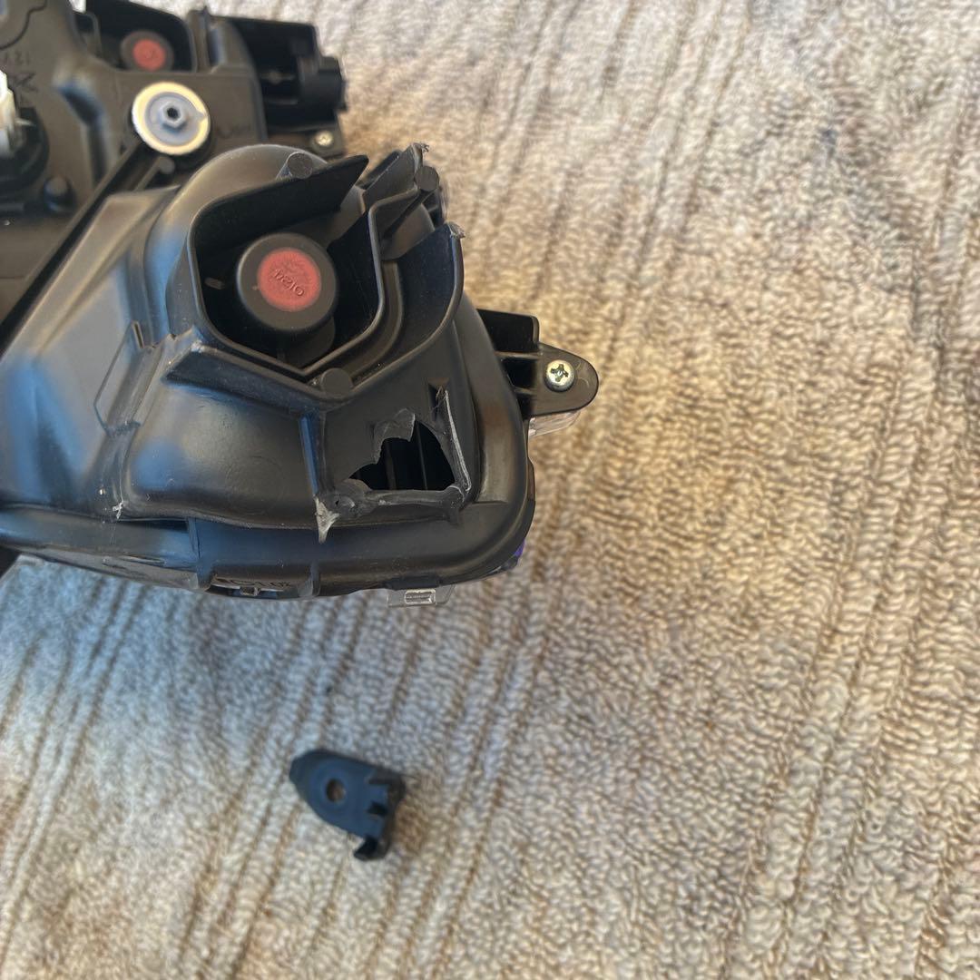 アクア　純正ヘッドライト　左側　MXPK10