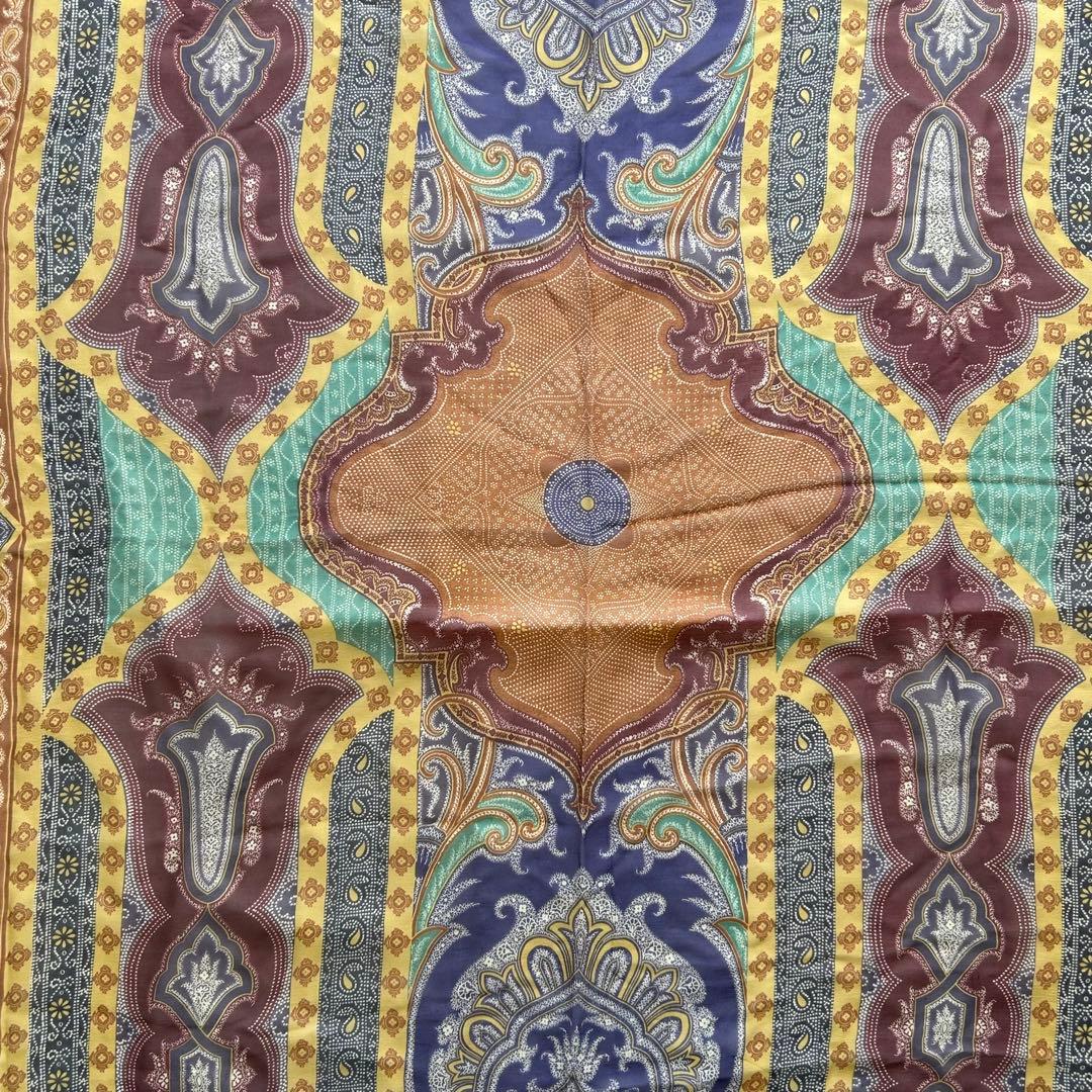 エトロ　シルク100% 大判スカーフ　透け感　ペイズリー　マルチカラー