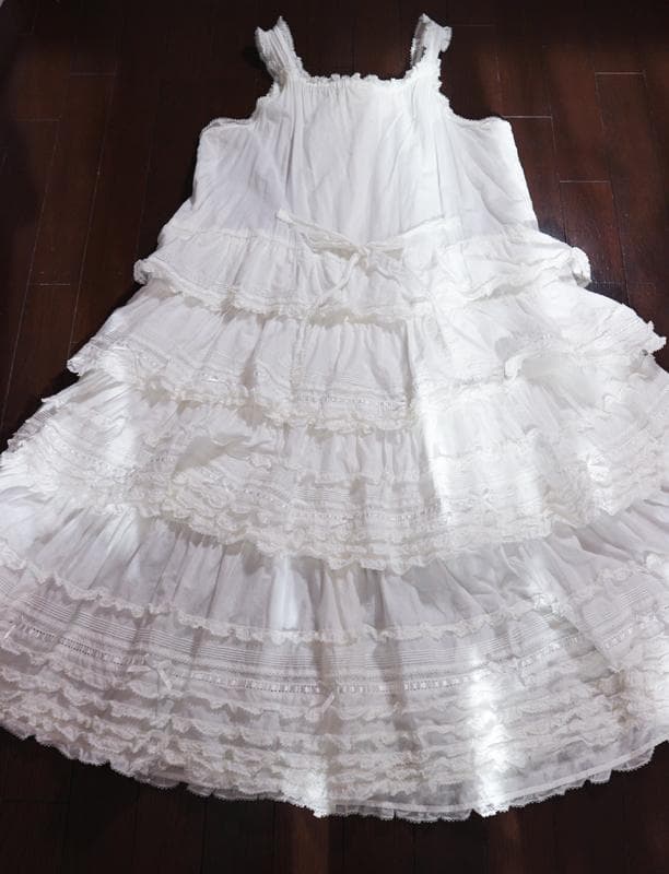 ピンクハウス♡綿ローンの段々フリル♡サテンリボンデザインのキャミソールワンピース