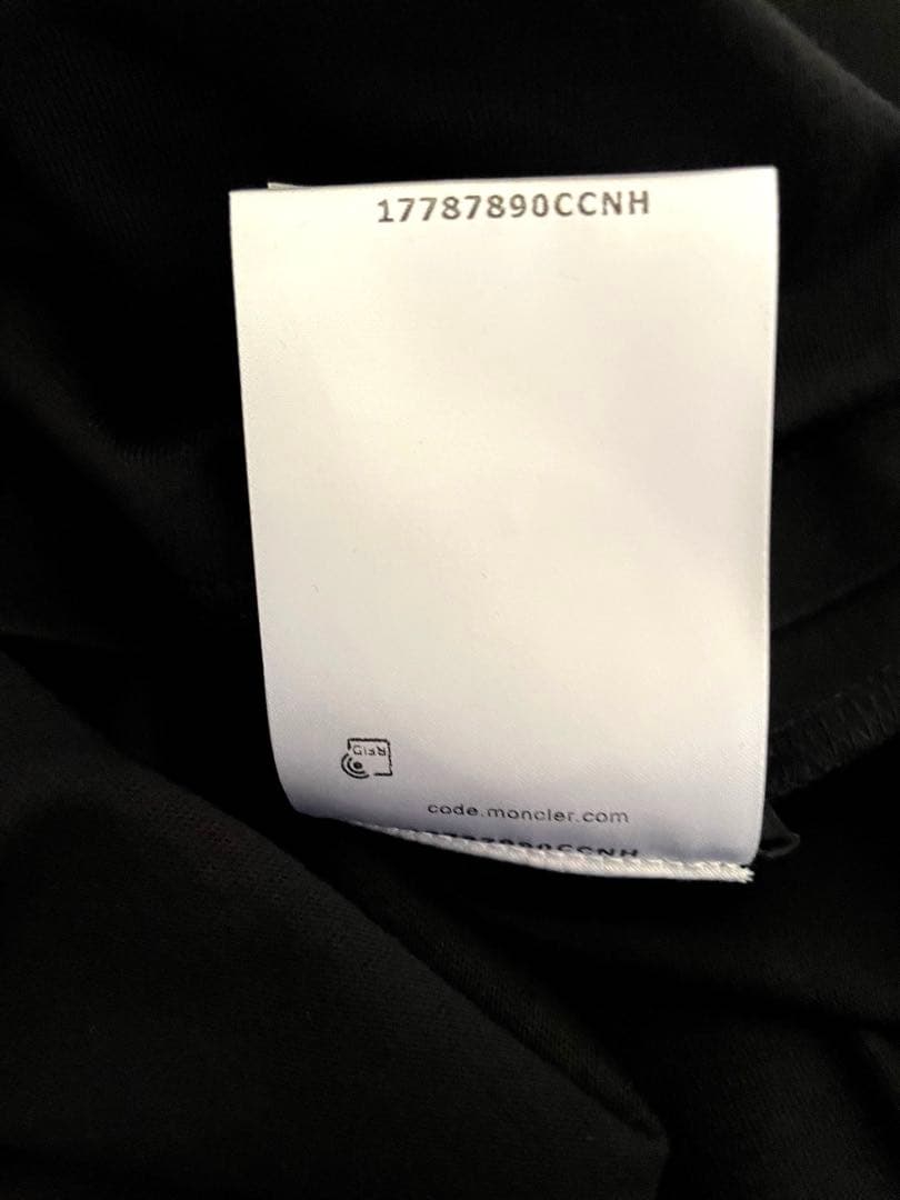 モンクレール　刺繍ロゴTシャツ　Ｍ　　新品未使用　　2024年製