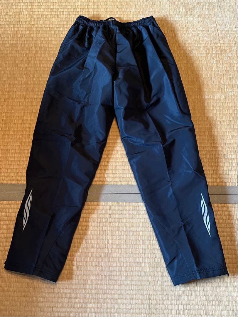 大分東明高校　陸上部冬用　ウインドブレーカー　上下