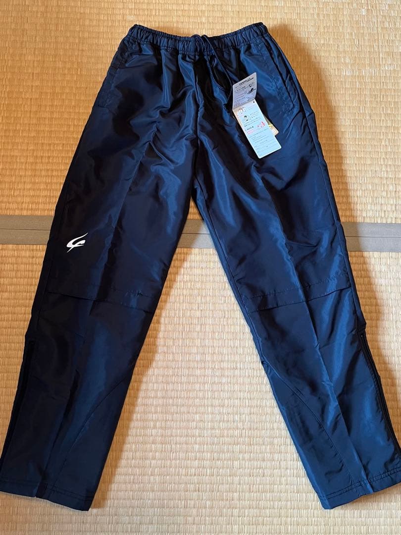 大分東明高校　陸上部冬用　ウインドブレーカー　上下