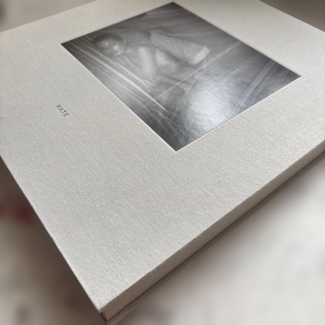 KATE ケイトモス写真集　マリオソレンティ