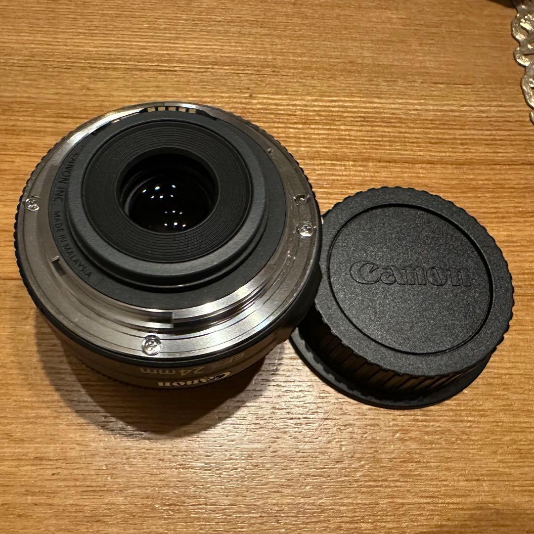 Canon EF-S 24mm f/2.8 STM レンズ