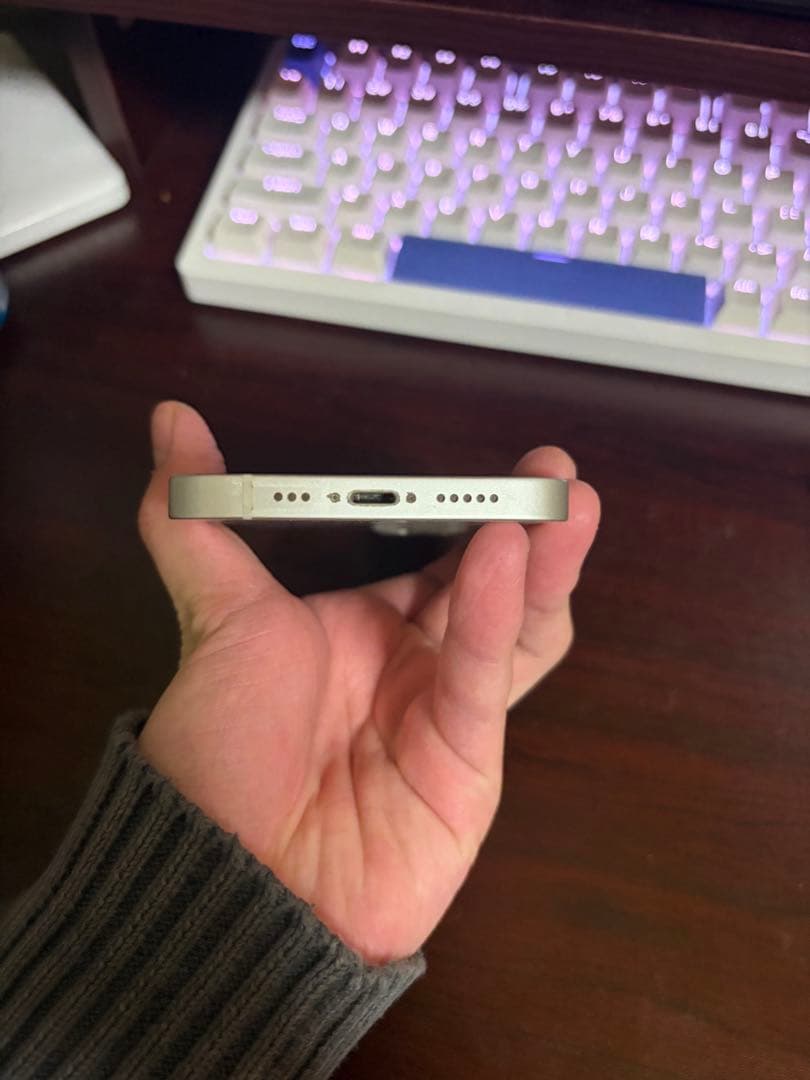 iPhone13 128GB ホワイト 本体