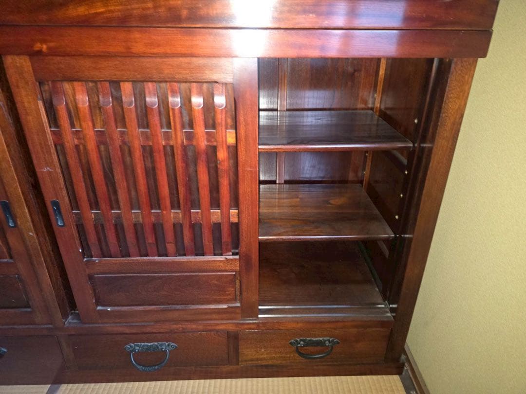 木製スライド扉収納棚