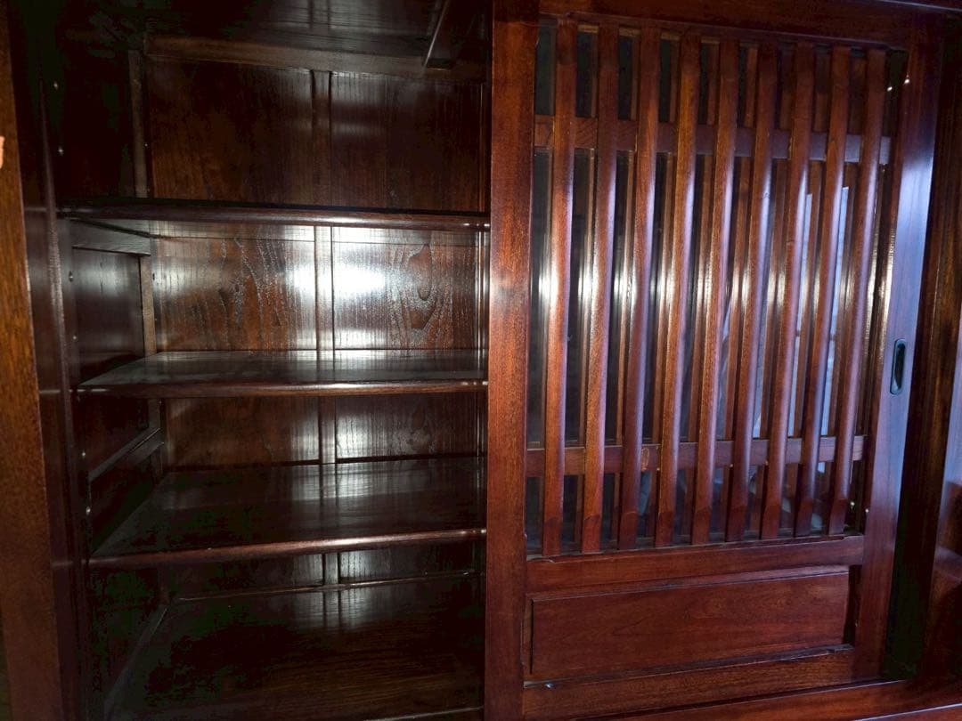 木製スライド扉収納棚