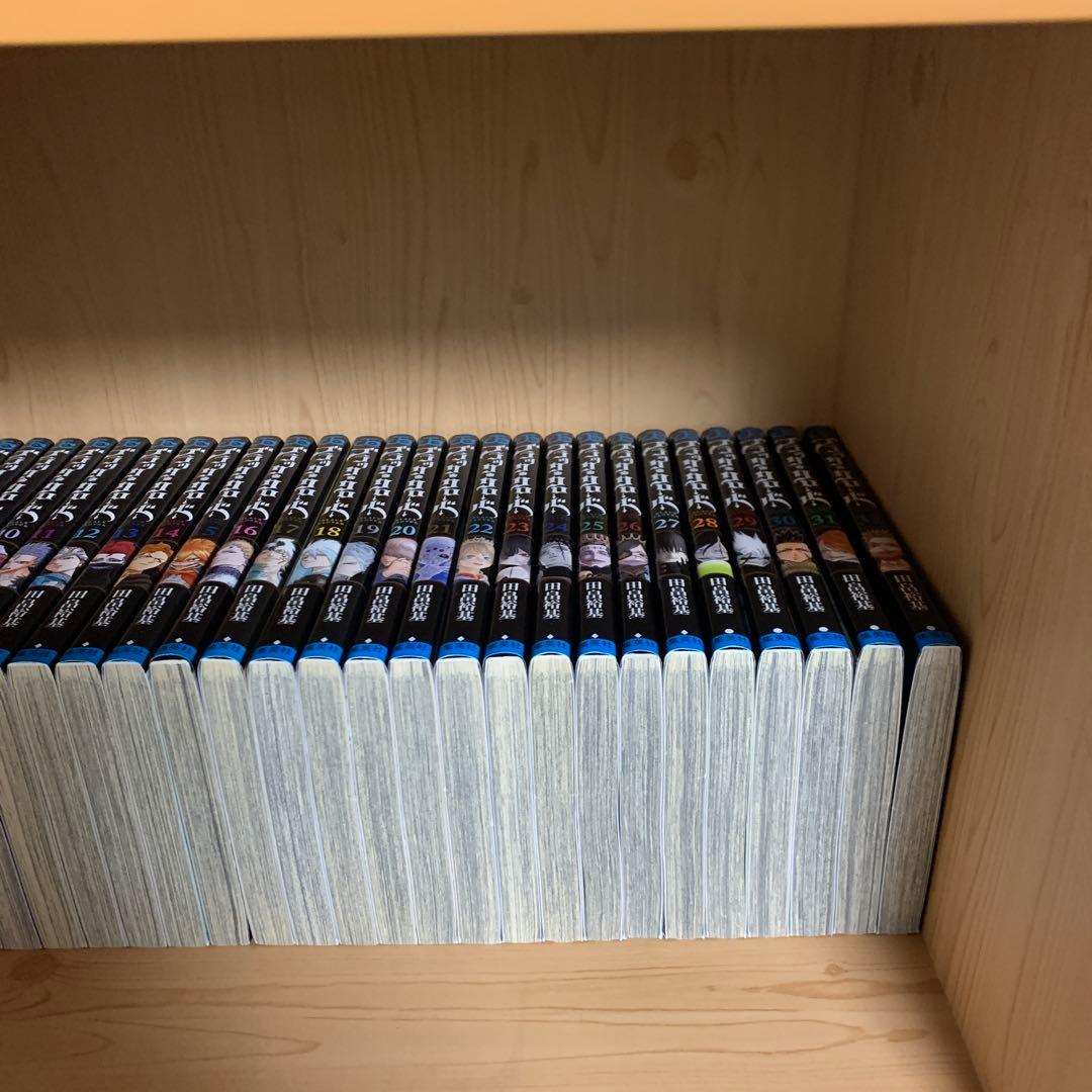 大人気漫画ブラッククローバー1巻から37巻他既刊全巻完結まとめ売り良品セット