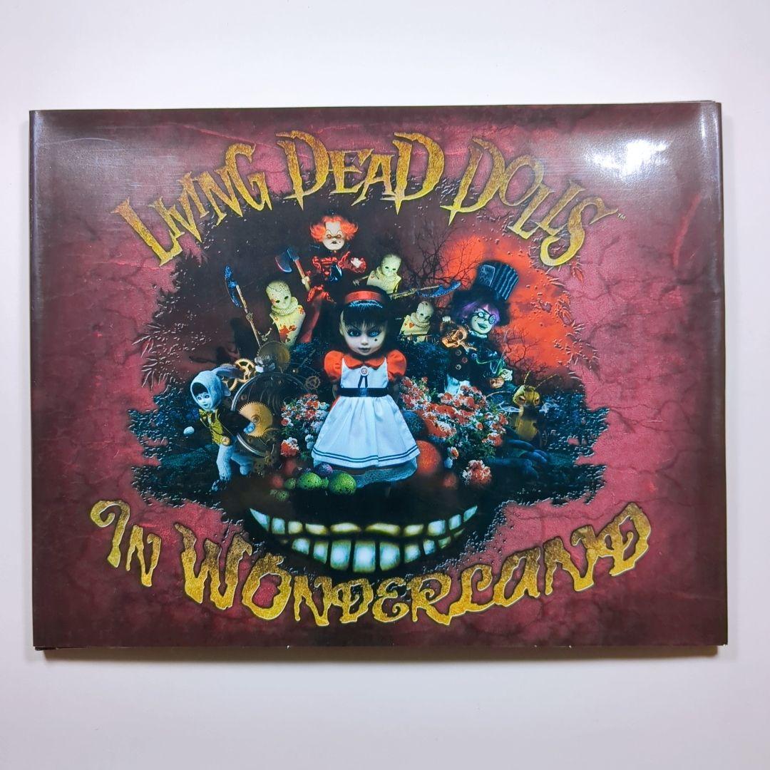 洋書　Living Dead Dolls in Wonderland