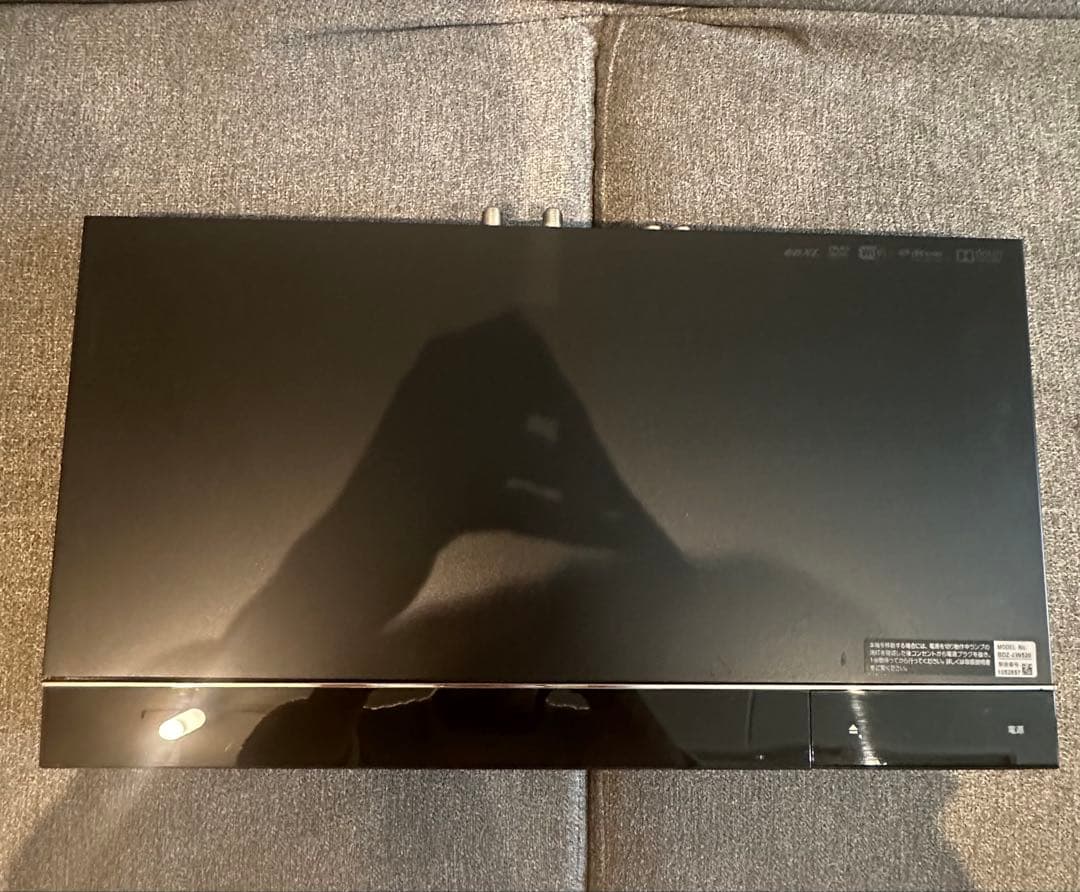 【極美品】2番組録画　ソニー　ブルーレイレコーダー　BDZ-EW520
