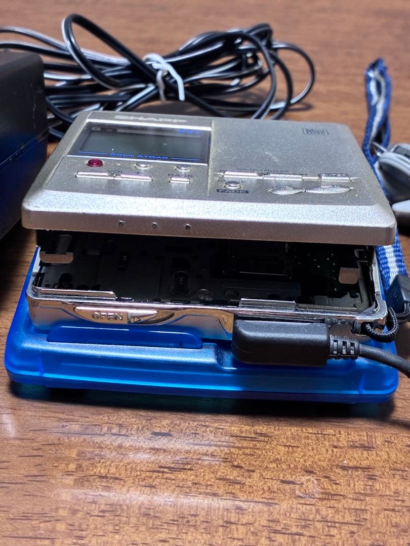録音可！SHARP MDポータブルレコーダー MD-MT831-S
