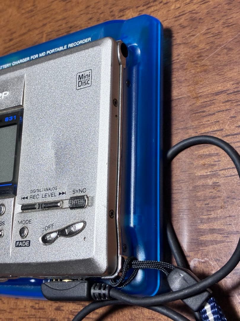 録音可！SHARP MDポータブルレコーダー MD-MT831-S